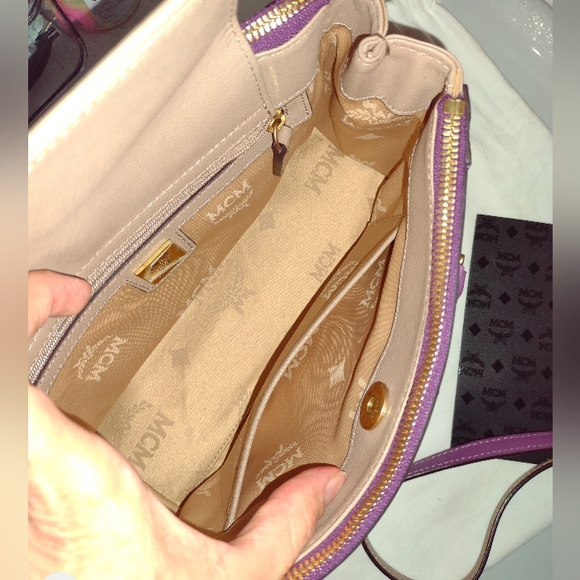 #31 MCM Two tone Crossbody Handbag π LIKE NEW π - Picture 7 of 17